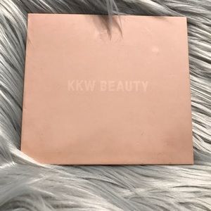 KKW Contour Palette in shade Light